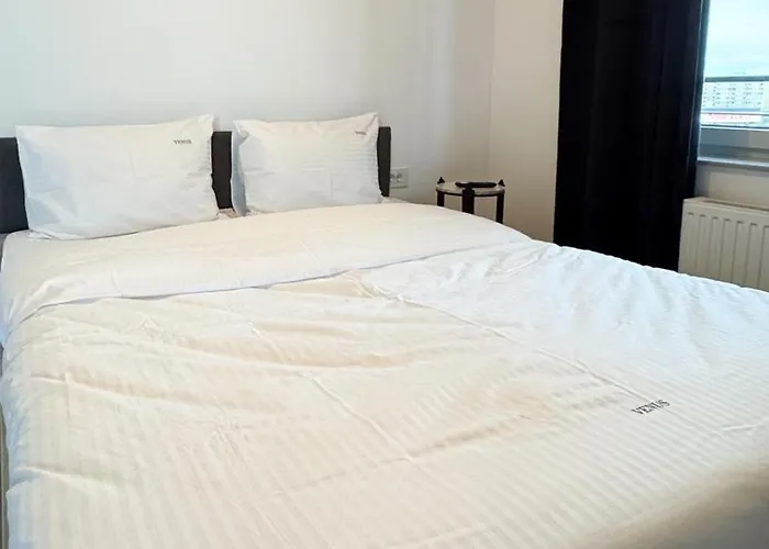 View In Coresi Apartman *